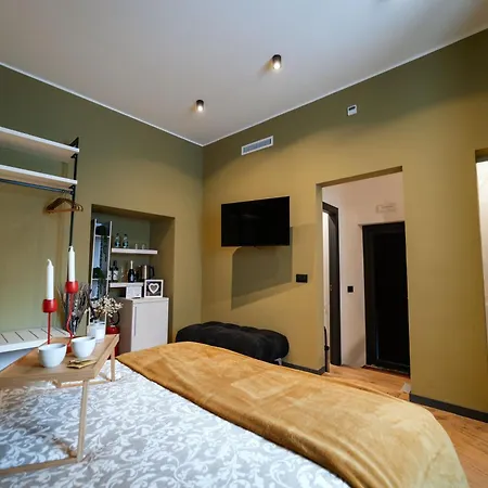 Scarlet's Apartment *